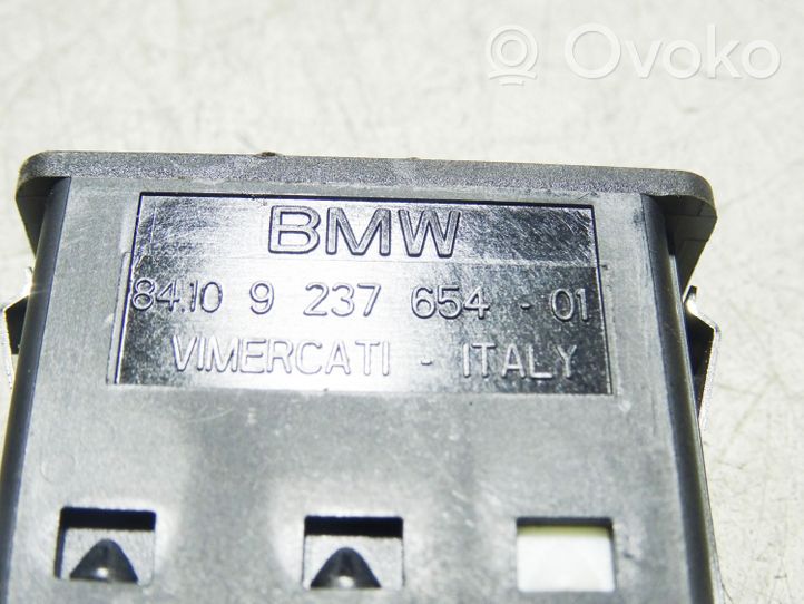 BMW 5 GT F07 USB jungtis 9237654