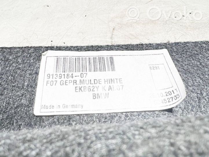 BMW 5 GT F07 Doublure de coffre arrière, tapis de sol 9139184