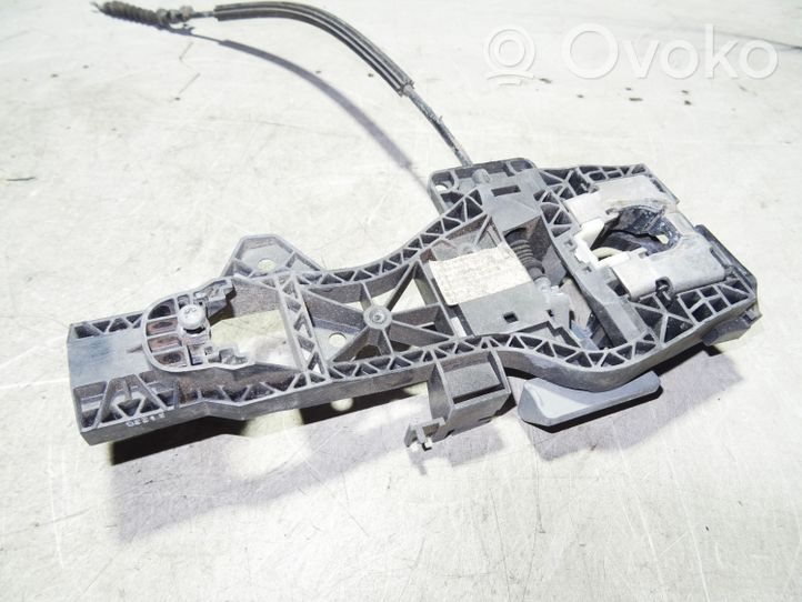 Audi Q7 4L Support poignée extérieur de porte avant 4L2837886