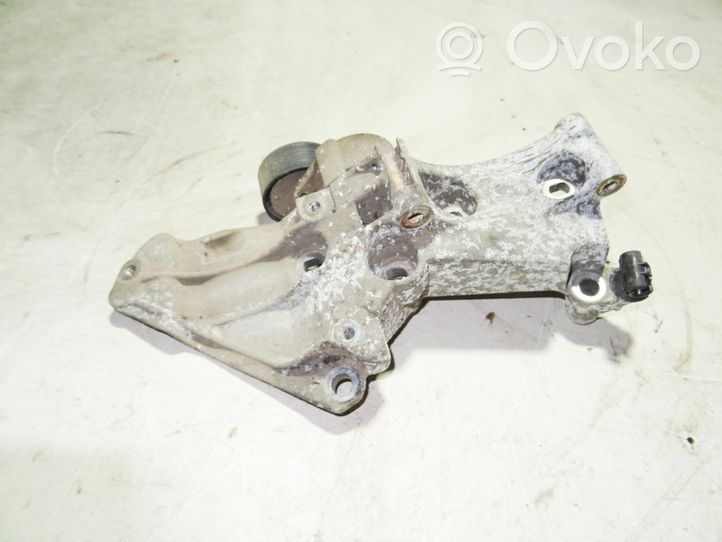 Renault Kangoo I Support de générateur / alternateur 8200425034