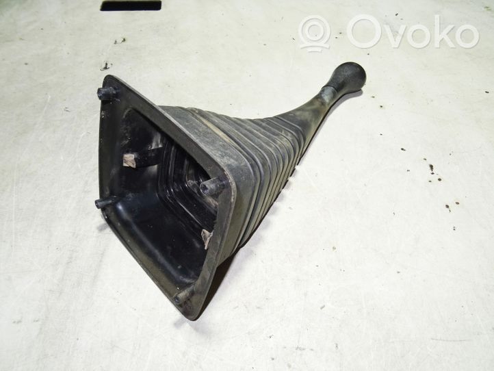 Volkswagen Multivan T4 Revêtement pommeau de levier de vitesses cuir 701711120