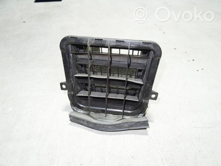 Audi A5 8T 8F Évent de pression de quart de panneau 8K0819299