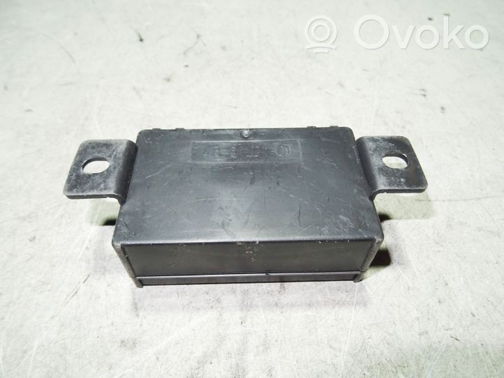 Audi A8 S8 D2 4D Boîtier module alarme 4D0951173D