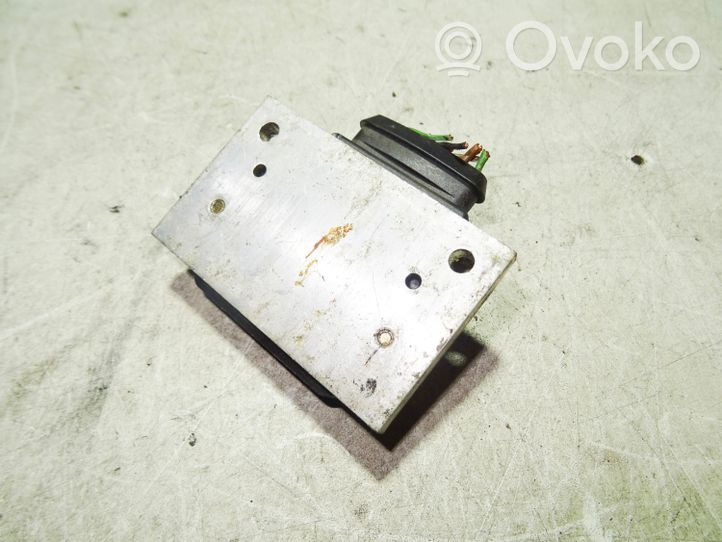 Audi 80 90 B2 Ignition amplifier control unit 211905351D