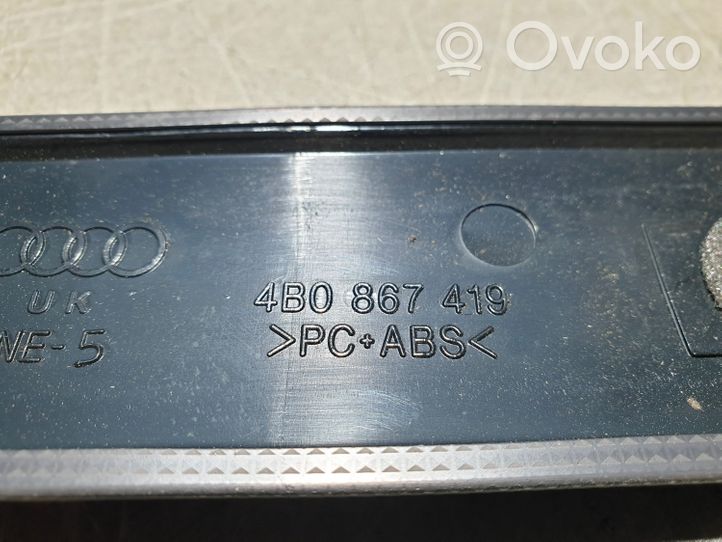 Audi A6 S6 C5 4B Baguette moulure de porte arrière 4B0867419