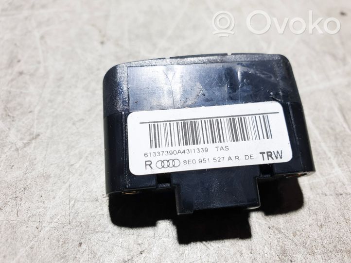 Audi A6 S6 C5 4B Boutons / interrupteurs volant 8E0951527A