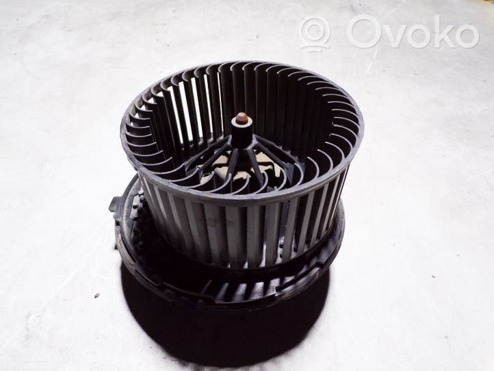 Volkswagen Touran II Heater fan/blower 3C0907521F