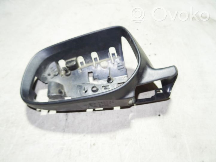 Toyota Avensis T250 Copertura in plastica per specchietti retrovisori esterni 3004181