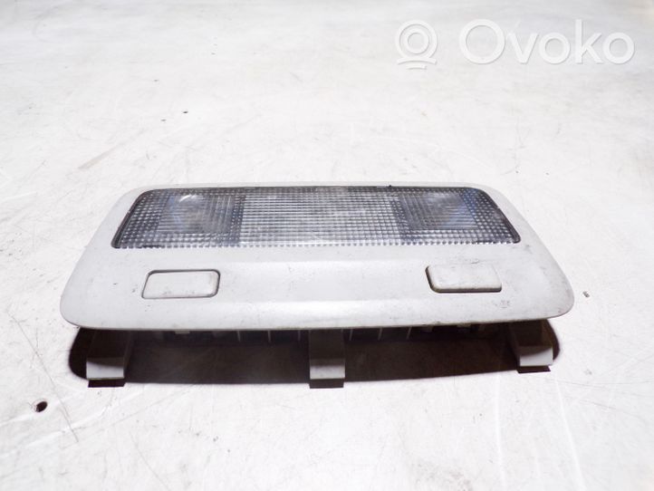 Toyota Avensis T250 Illuminazione sedili posteriori 8125005020