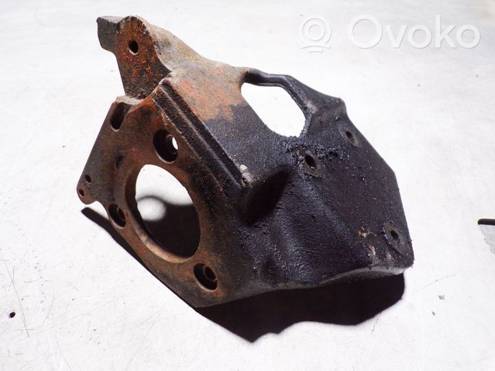 Volkswagen Transporter - Caravelle T4 Fuel pump bracket 074130147C