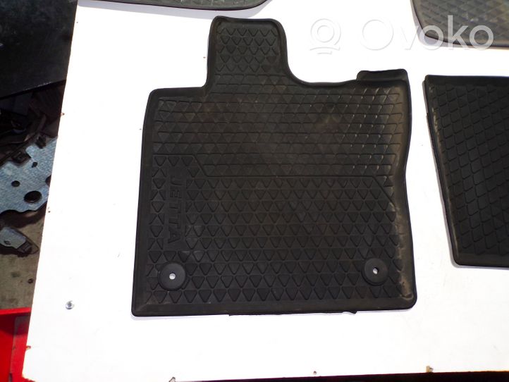 Volkswagen Jetta VI Car floor mat set 5C6061512