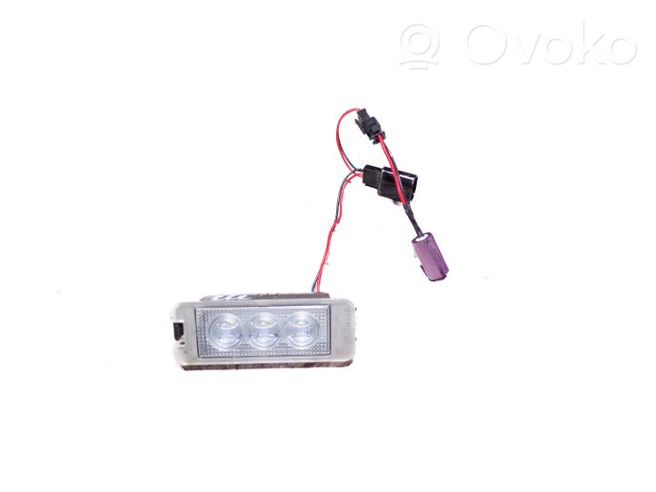 Volkswagen Scirocco Lampa oświetlenia tylnej tablicy rejestracyjnej L004492