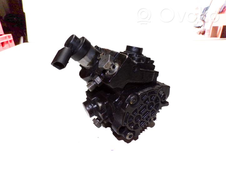 Audi Q7 4L Pompe d'injection de carburant à haute pression 059130755S