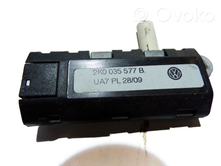 Volkswagen Caddy Amplificateur d'antenne 2K0035577B