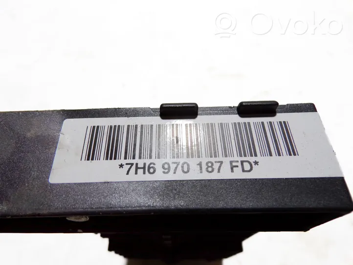 Volkswagen Transporter - Caravelle T5 Fuse module 7H6970187FD