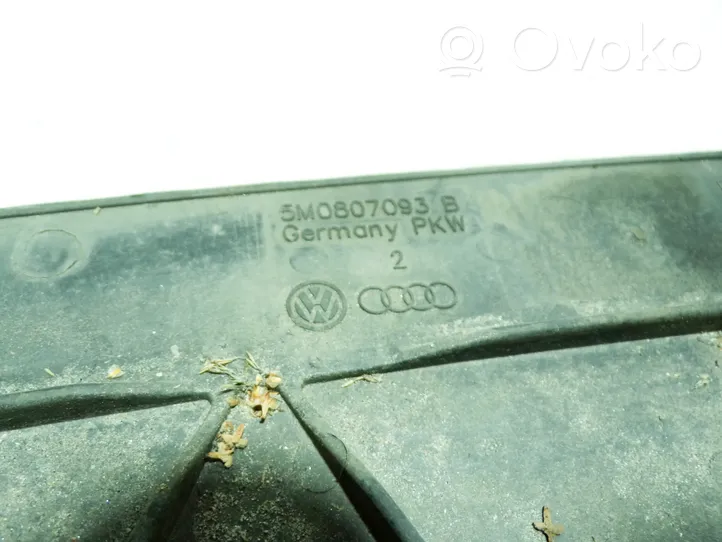 Volkswagen Golf Plus Traverse inférieur support de radiateur 5M0807093B