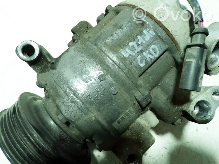 Volkswagen Touareg II Air conditioning (A/C) compressor (pump) 4H0260805F