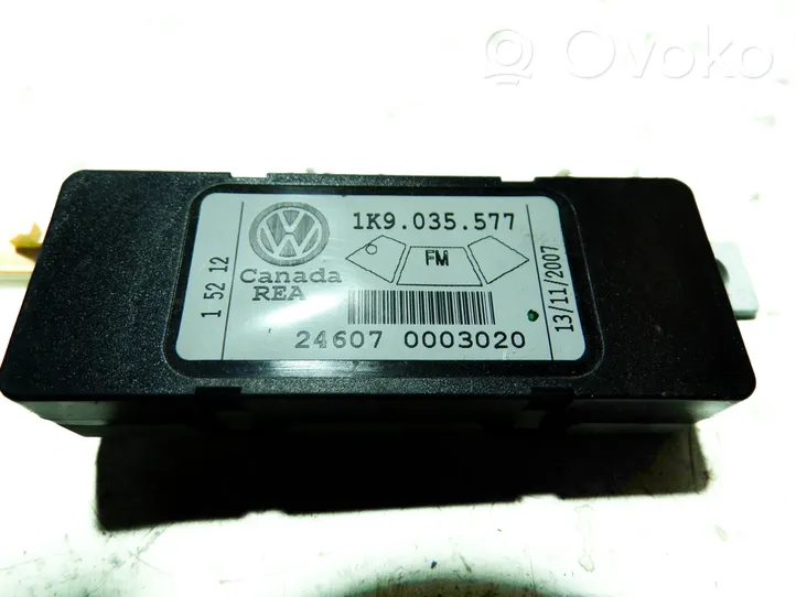 Volkswagen Golf V Amplificateur d'antenne 1K9035577