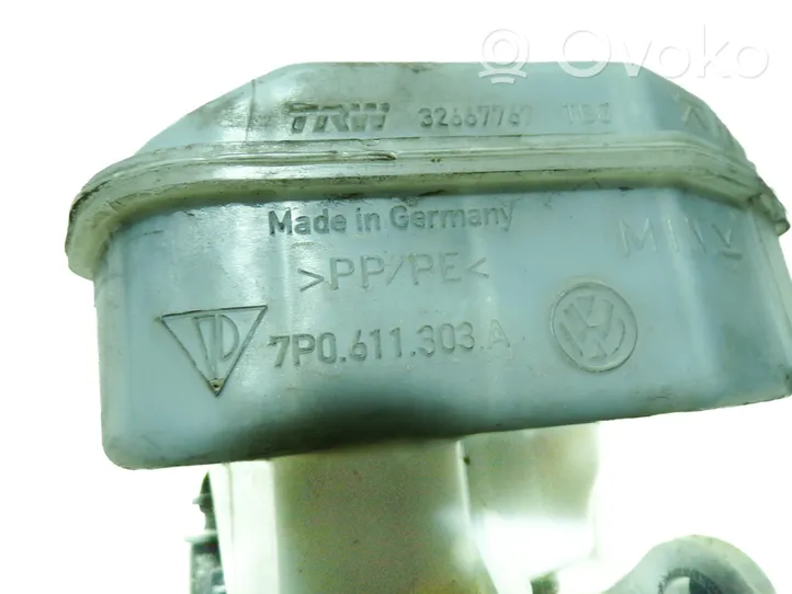 Volkswagen Touareg II Główny cylinder hamulca 7P0611303A