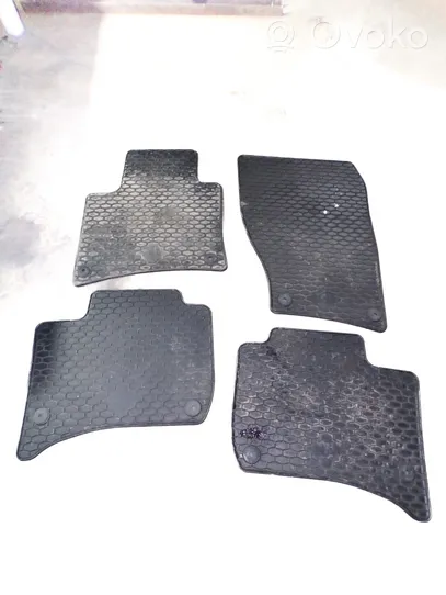 Volkswagen Touareg II Kit tapis de sol auto 