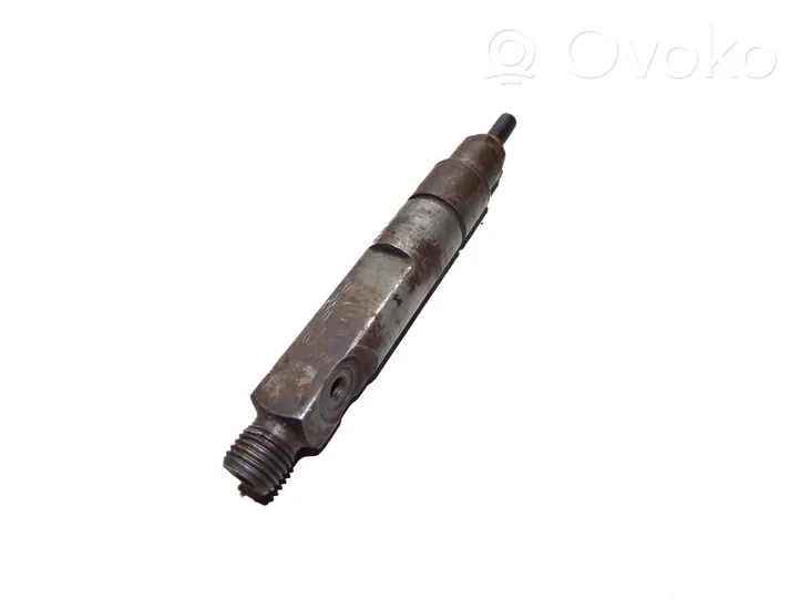 Audi A6 S6 C4 4A Fuel injector 046130201F