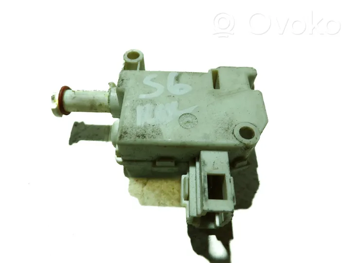 Audi A6 S6 C6 4F Serratura del tappo del serbatoio del carburante 3B0959782A