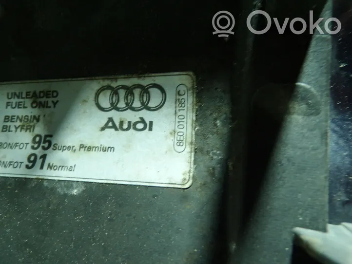 Audi A6 S6 C6 4F Klapka wlewu paliwa 8E0010185C