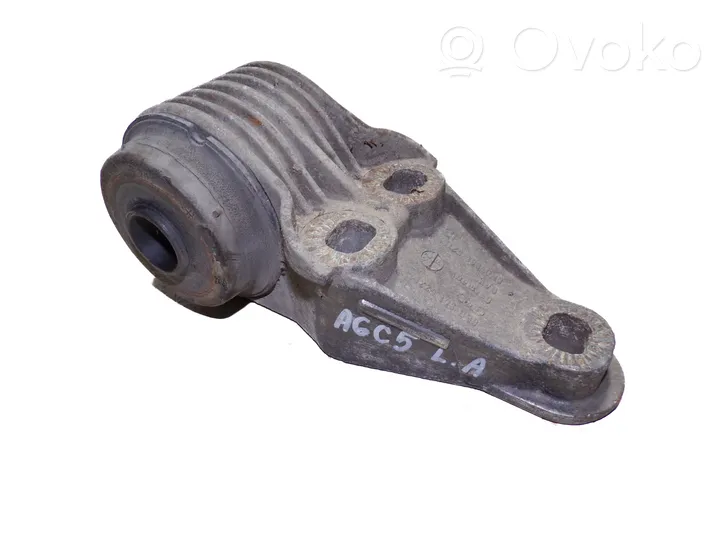 Audi A6 S6 C5 4B Supporto alloggiamento assale posteriore 8E0501522M