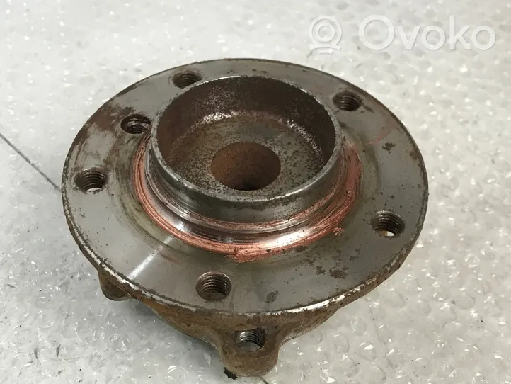 BMW 5 E60 E61 Front wheel bearing hub 