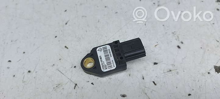 Peugeot 4007 Airbagsensor Crashsensor Drucksensor 8651A001