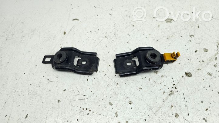 Subaru Legacy Support, fixation radiateur 