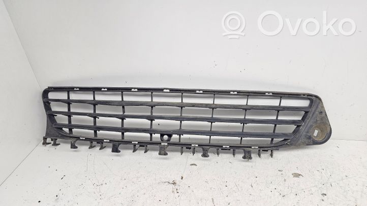 Opel Vectra C Front bumper lower grill 13100588