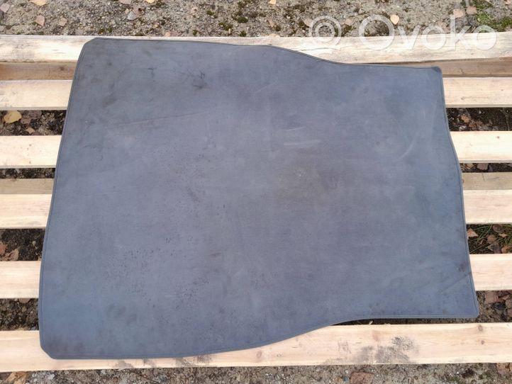 BMW 7 E65 E66 Doublure de coffre arrière, tapis de sol 8223561