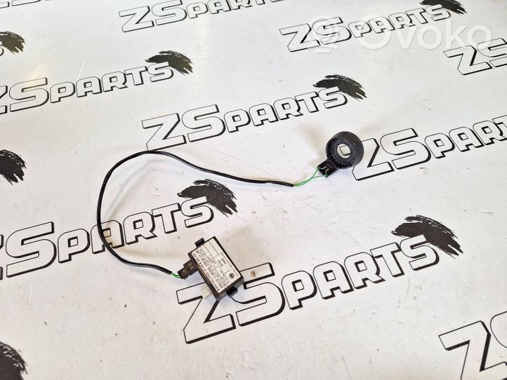 BMW 3 E36 Käynnistyksenestolaitteen lukulaite (pysty) 8364709