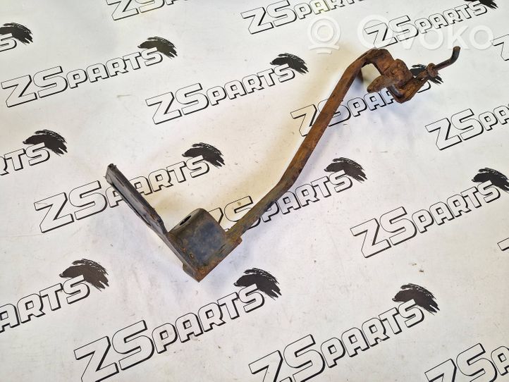 Land Rover Range Rover L322 Traversa di supporto paraurti posteriore KPU500110