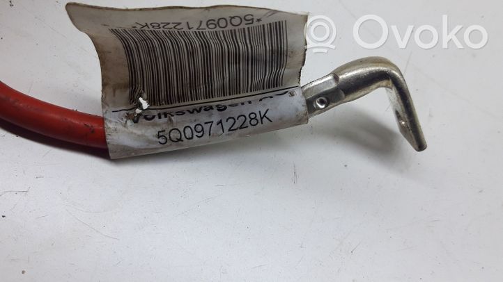 Audi Q2 - Câble de batterie positif 5Q0971228K