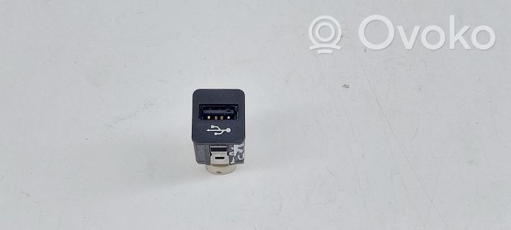 BMW X1 E84 USB savienotājs 9167196