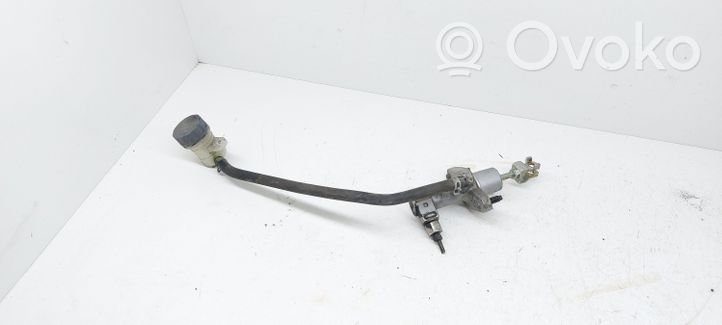 Honda CR-V Clutch master cylinder 