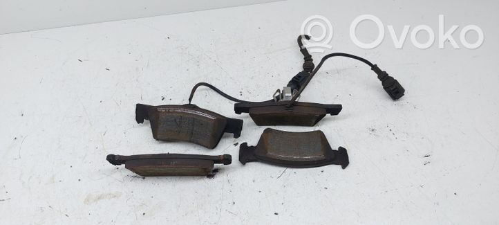 Volkswagen Touareg I Brake pads (front) 