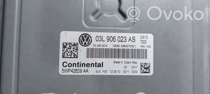 Volkswagen Touran II Calculateur moteur ECU 03L906023