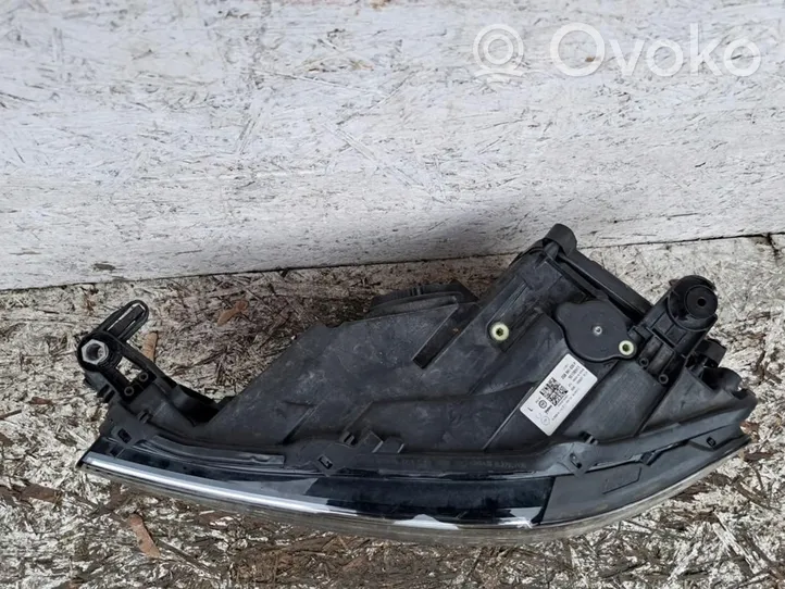 Volkswagen T-Roc Lampa przednia 2GA941035P