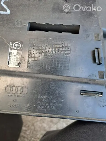 Audi Q5 SQ5 Grotelės apatinės (trijų dalių) 80A807245