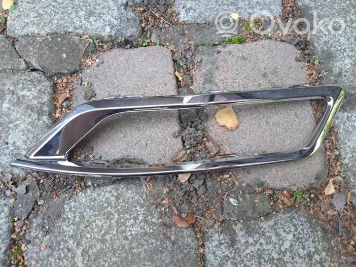 Volkswagen PASSAT B8 Grille inférieure de pare-chocs avant 3G0853209