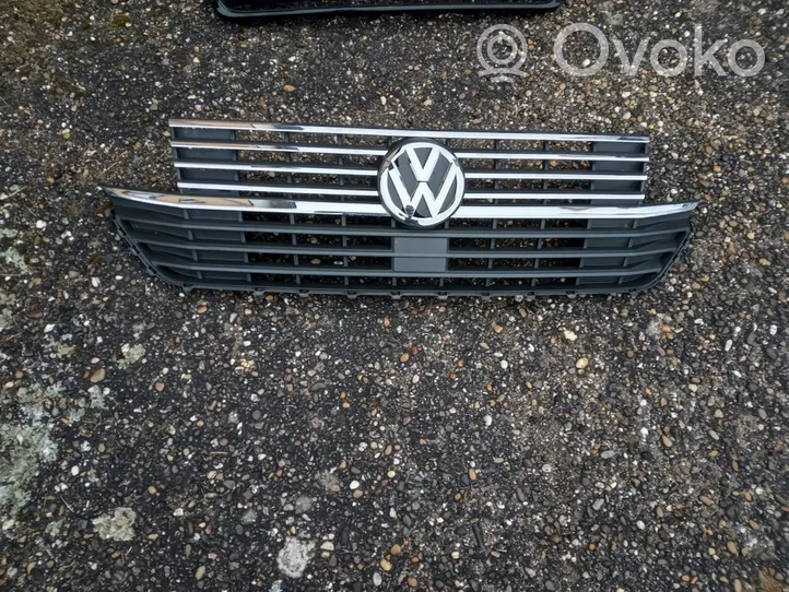 Volkswagen Transporter - Caravelle T6 Grille calandre supérieure de pare-chocs avant 7LA853651B