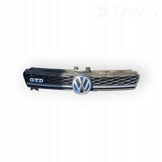 Volkswagen Golf VII Atrapa chłodnicy / Grill 5G0853653J