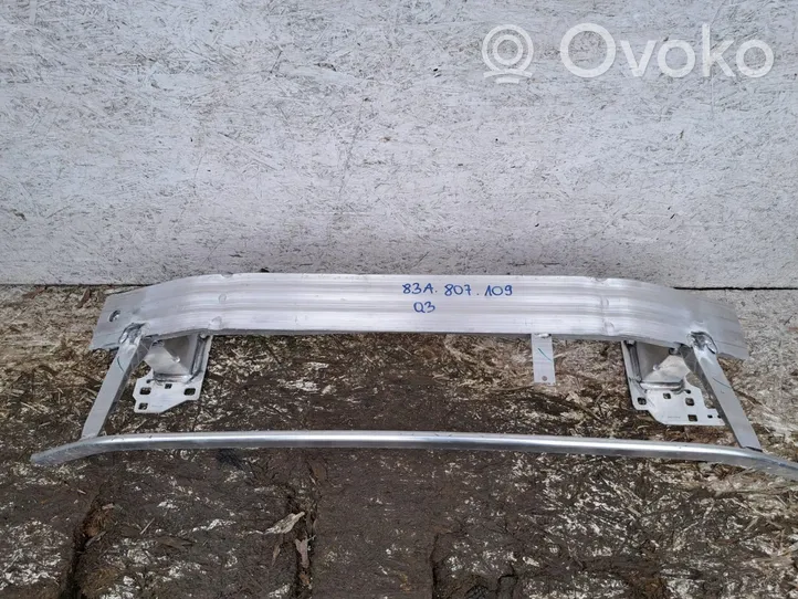 Audi Q3 F3 Priekinis sustiprinimas bamperio 83A805594H