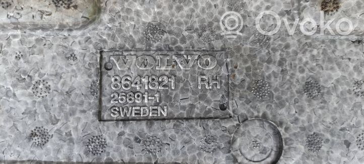 Volvo V50 Element schowka koła zapasowego 8641821