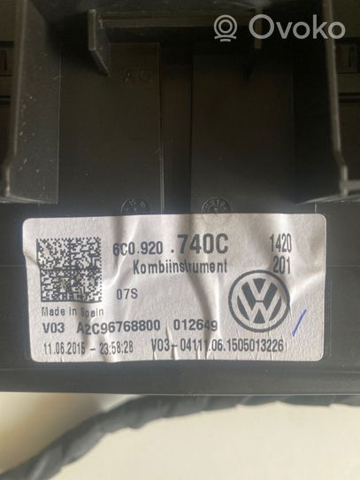 Volkswagen Polo V 6R Compteur de vitesse tableau de bord 6C0920740C