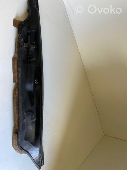 Volkswagen Golf VI Wiper trim 1K0805277