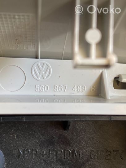 Volkswagen Golf VII Światło fotela przedniego 5G0867489B